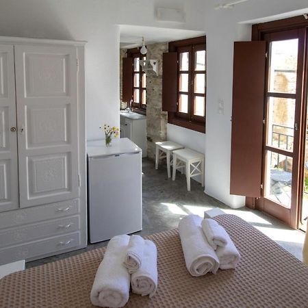 Platsa'S House Apartment Aperathos Ngoại thất bức ảnh
