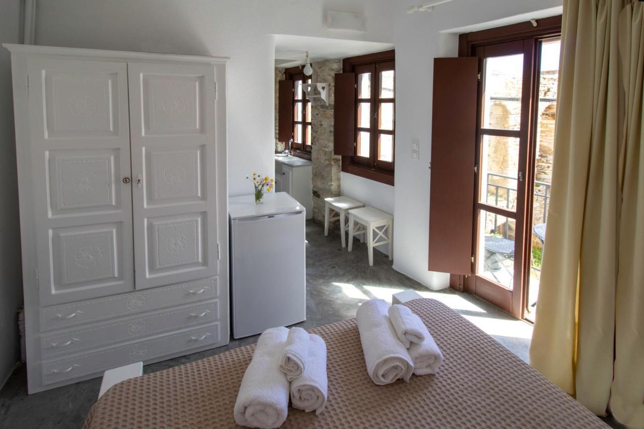 Platsa'S House Apartment Aperathos Ngoại thất bức ảnh