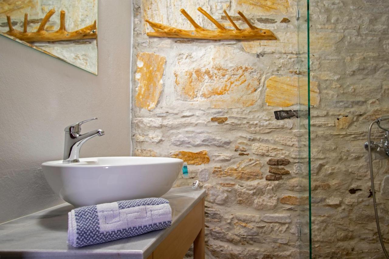 Platsa'S House Apartment Aperathos Ngoại thất bức ảnh